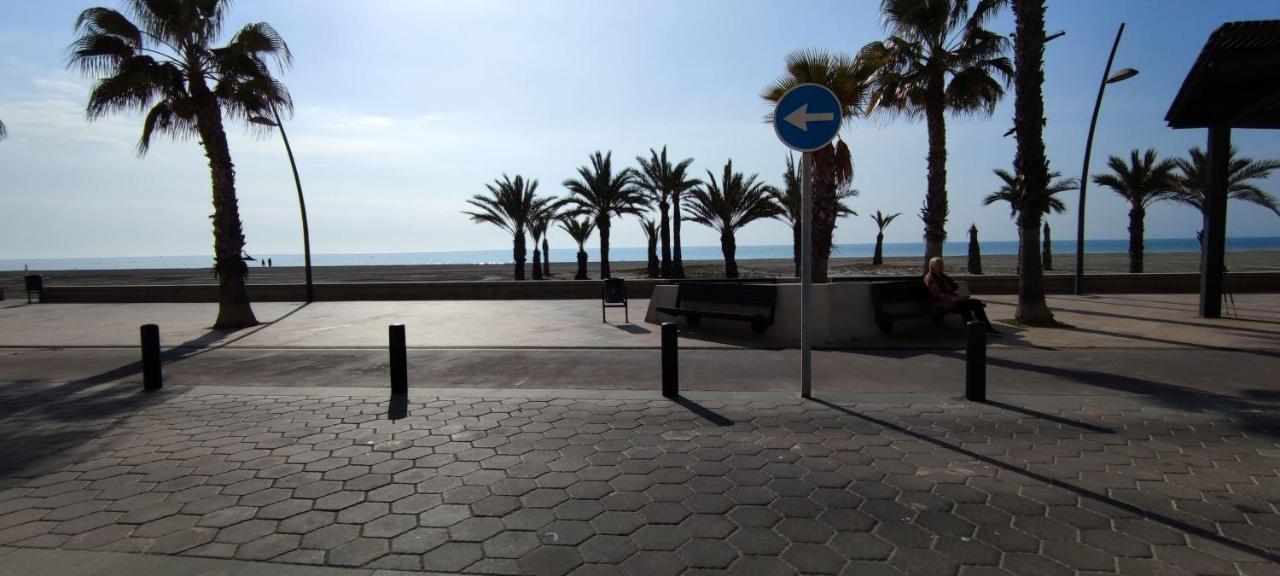 Beach Breeze Townhouse By The Beach Santa Pola Exterior photo